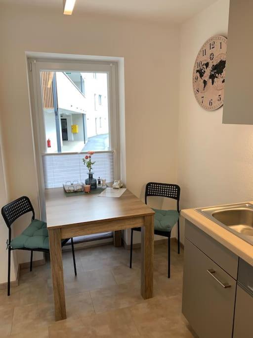 טהאור Gemuetliche Wohnung Mit Guter Anbindung מראה חיצוני תמונה